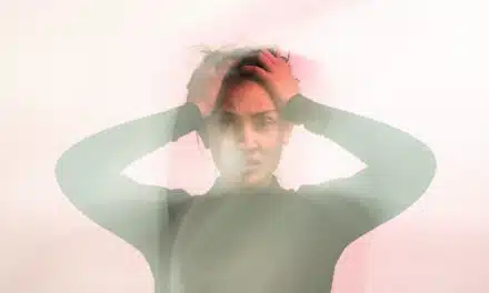 Ako utíšiť myseľ, keď o sebe pochybuješ